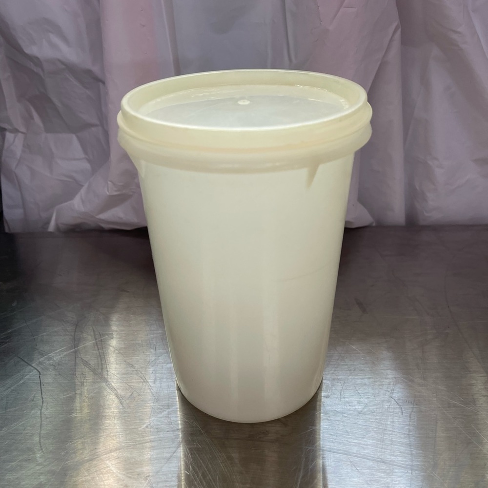 Vintage tubberware 321-1